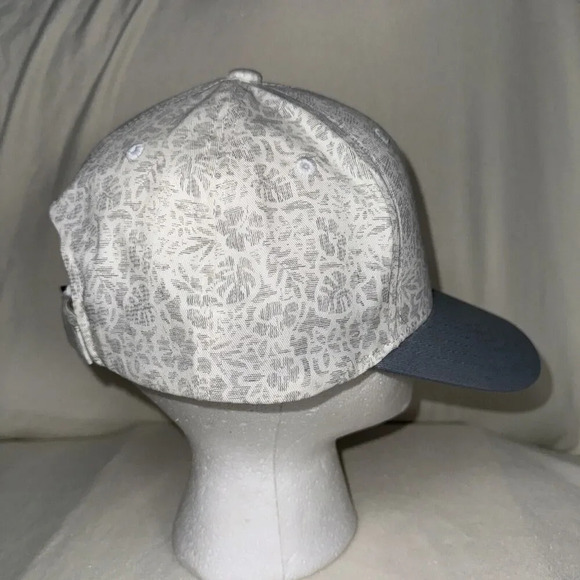 PGA Tour Pro Series Golf Hat Cap Adjustable Moisture Wicking FLORAL  PRINTNWOT - Picture 4 of 6